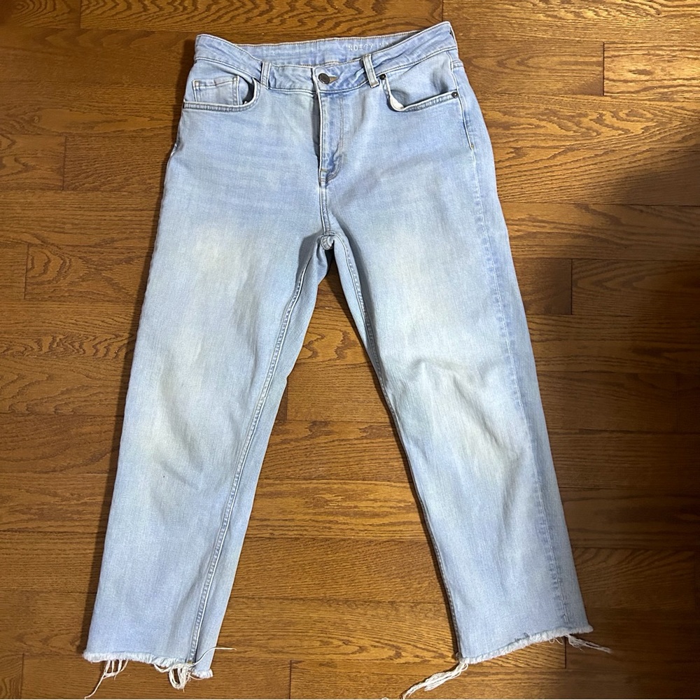 Women’s Noisy May High-Waisted Cropped Light Blue Denim Jeans Raw Hem 30W/25L